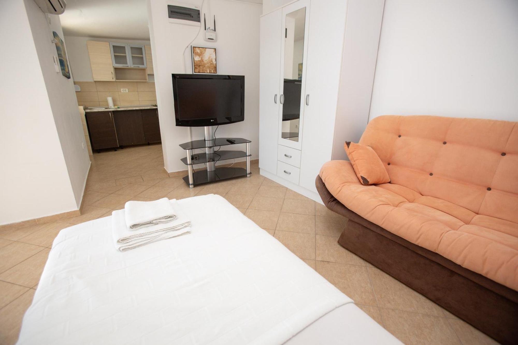 Aleksandra Apartments Utjeha Luaran gambar