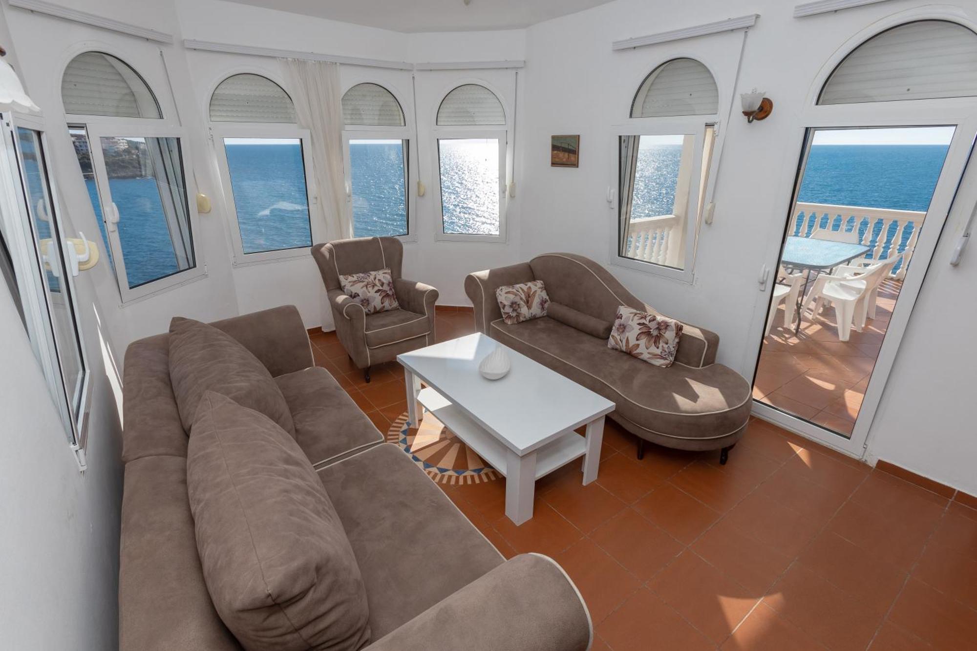 Aleksandra Apartments Utjeha Bilik gambar